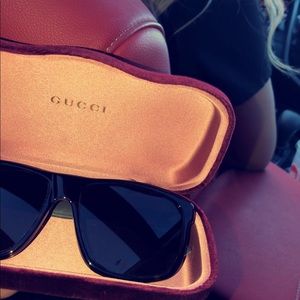 Meet your Posher, Javier